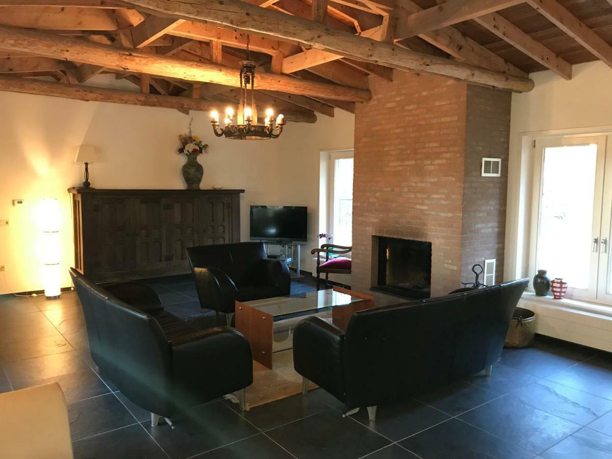 Het Atelier, Ruime Vrijstaande Vakantiewoning 200M2 Voor Maximaal 8 Personen Leende Exterior photo